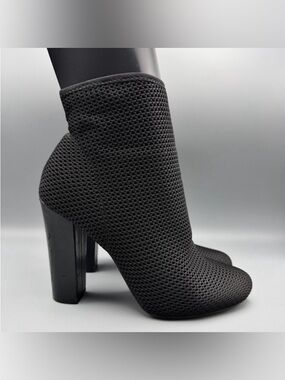 Aldo Black Mesh Ankle Boots Block Heel 4” Women’s Size 8